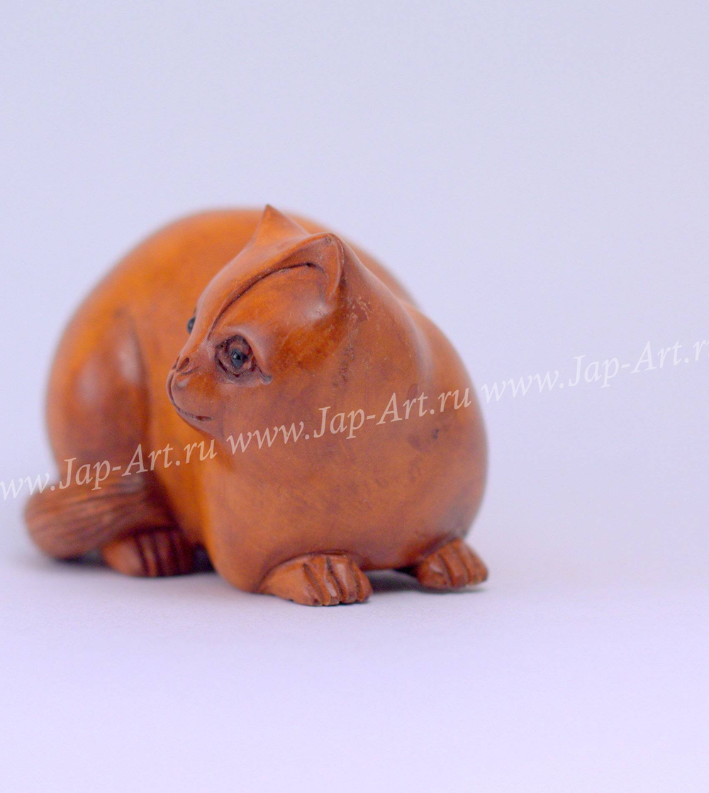 Нэцкэ Кошка