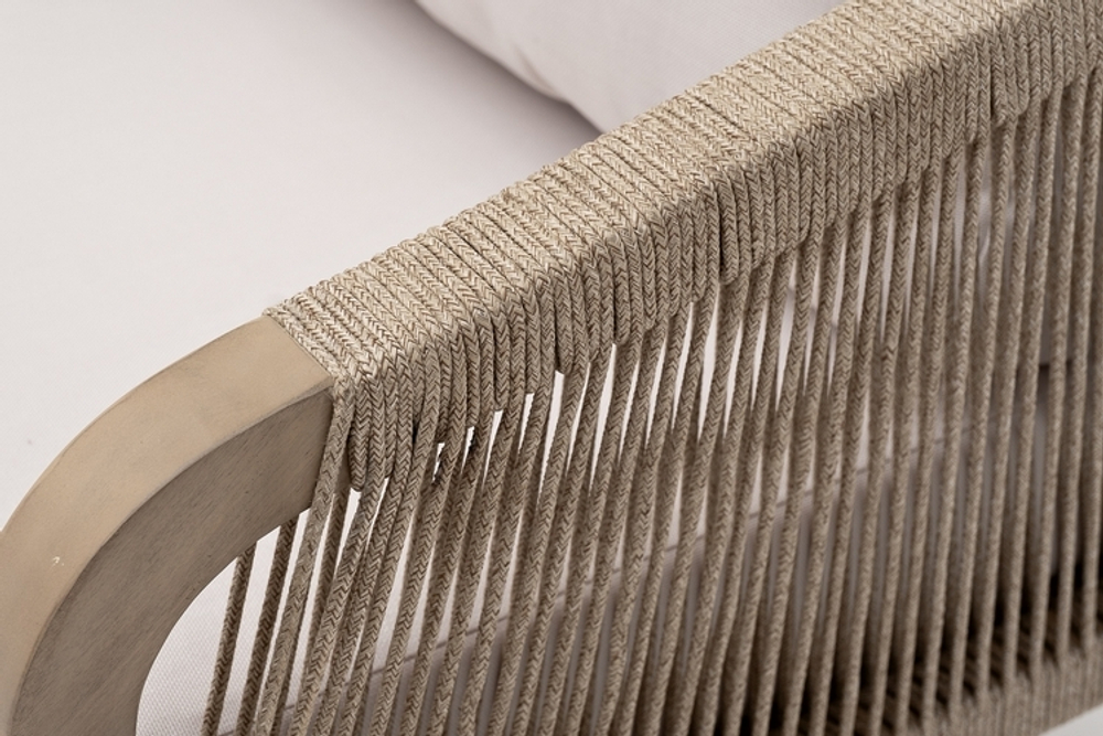 Кресло из акации RIMINI