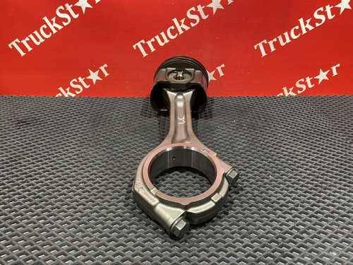 Поршень с шатуном 2023г.