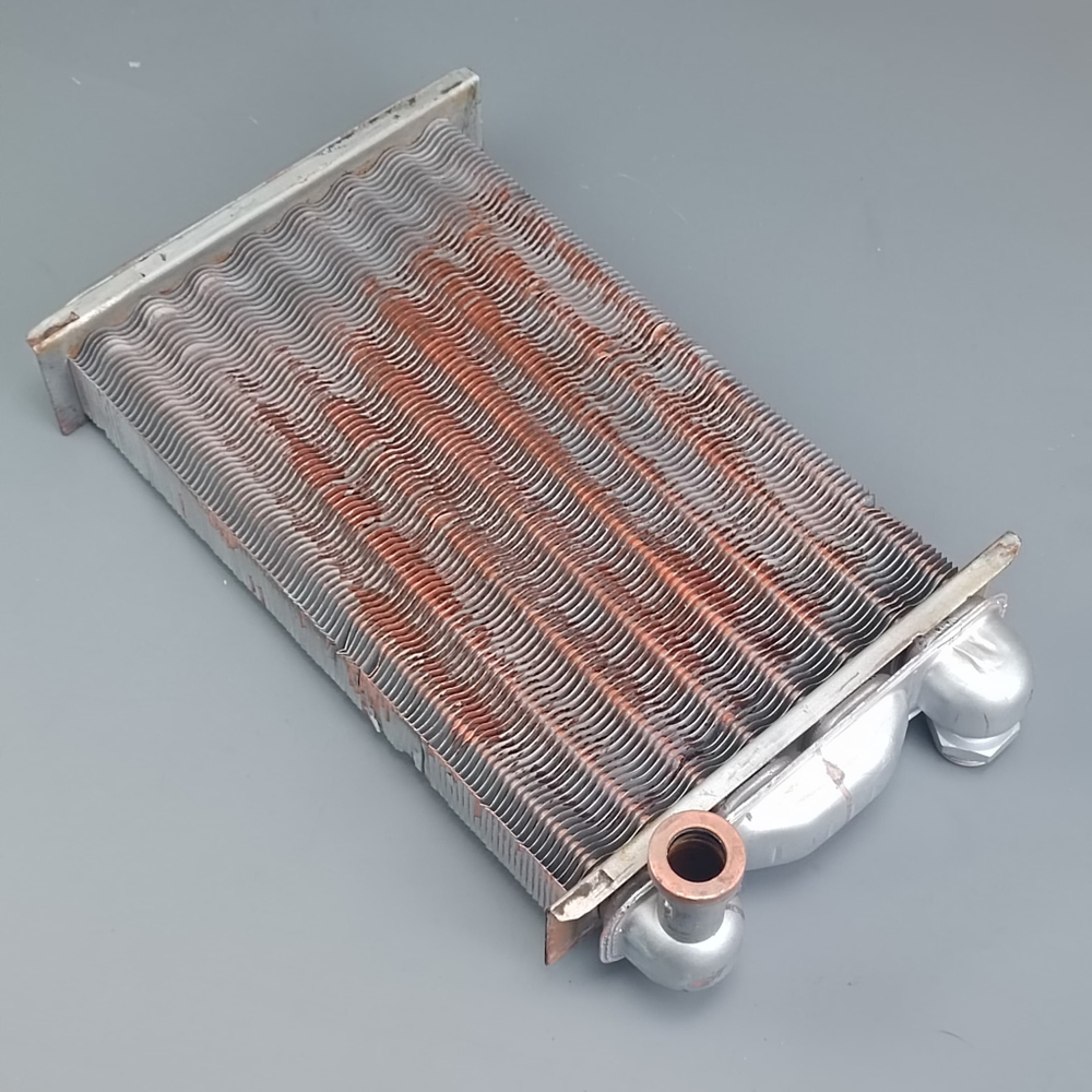 Б/У Теплообменник основной для котлов Federica Bugatti 28 REC, Biasi Riva Compact He M96.28sm арт. BI1262130