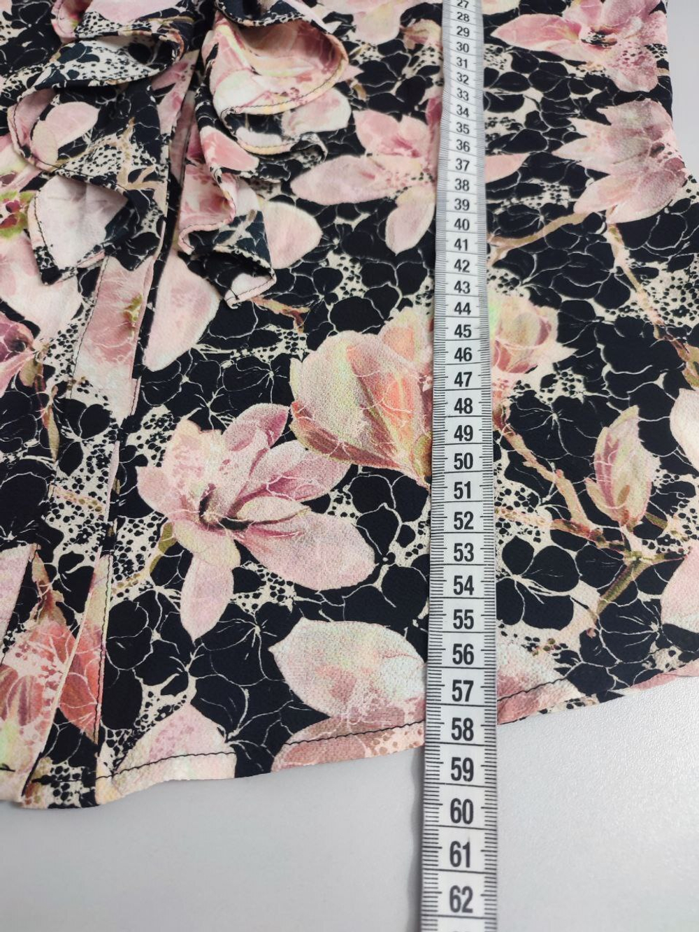 Блузка CTN с цветами 42 размер