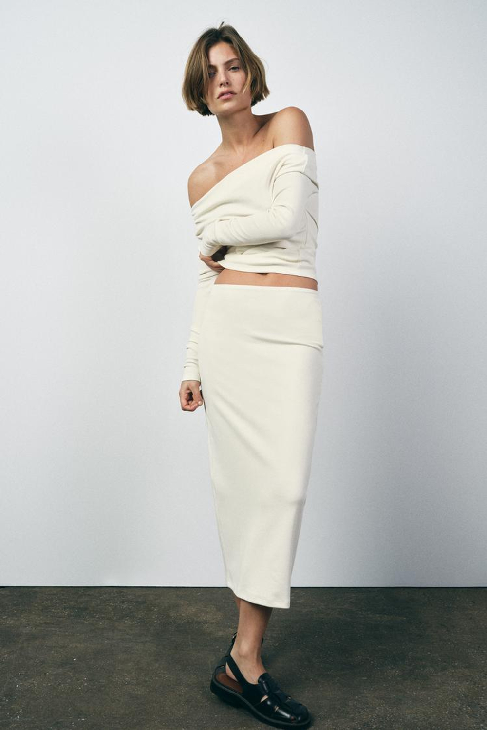 ZARA ТОП АСИММЕТРИЧНОГО КРОЯ ИЗ МЯГКОГО ИНТЕРЛОКА, ЭКРЮ