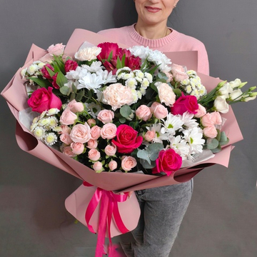 Авторский букет в розовой гамме