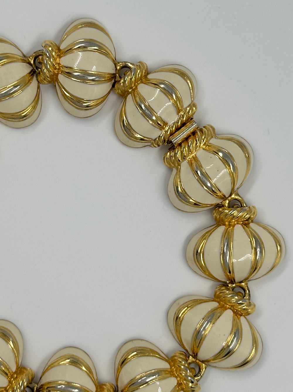 Браслет с кремовой эмалью Joan Rivers