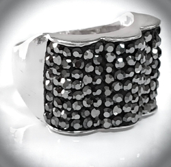 Ювелирное кольцо Эстерелла