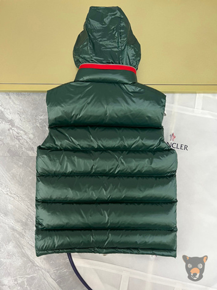 Жилетка Moncler