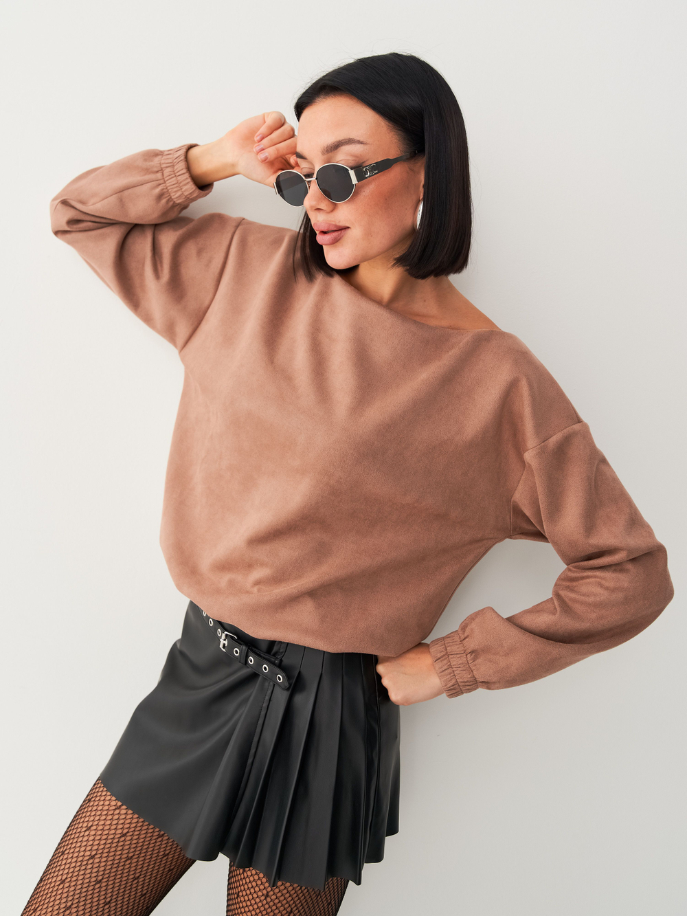 Костюм брючный женский велюровый из замши осенний весенний