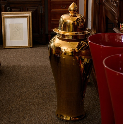 Ваза фарфоровая с крышкой 104 см