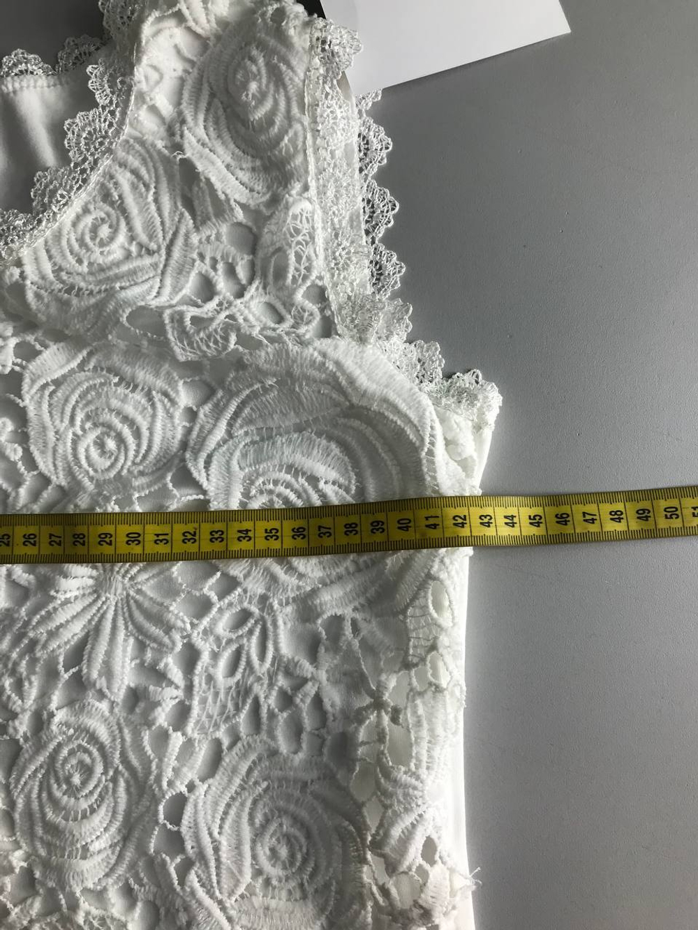 Топ кружевной, визуально на 44 размер