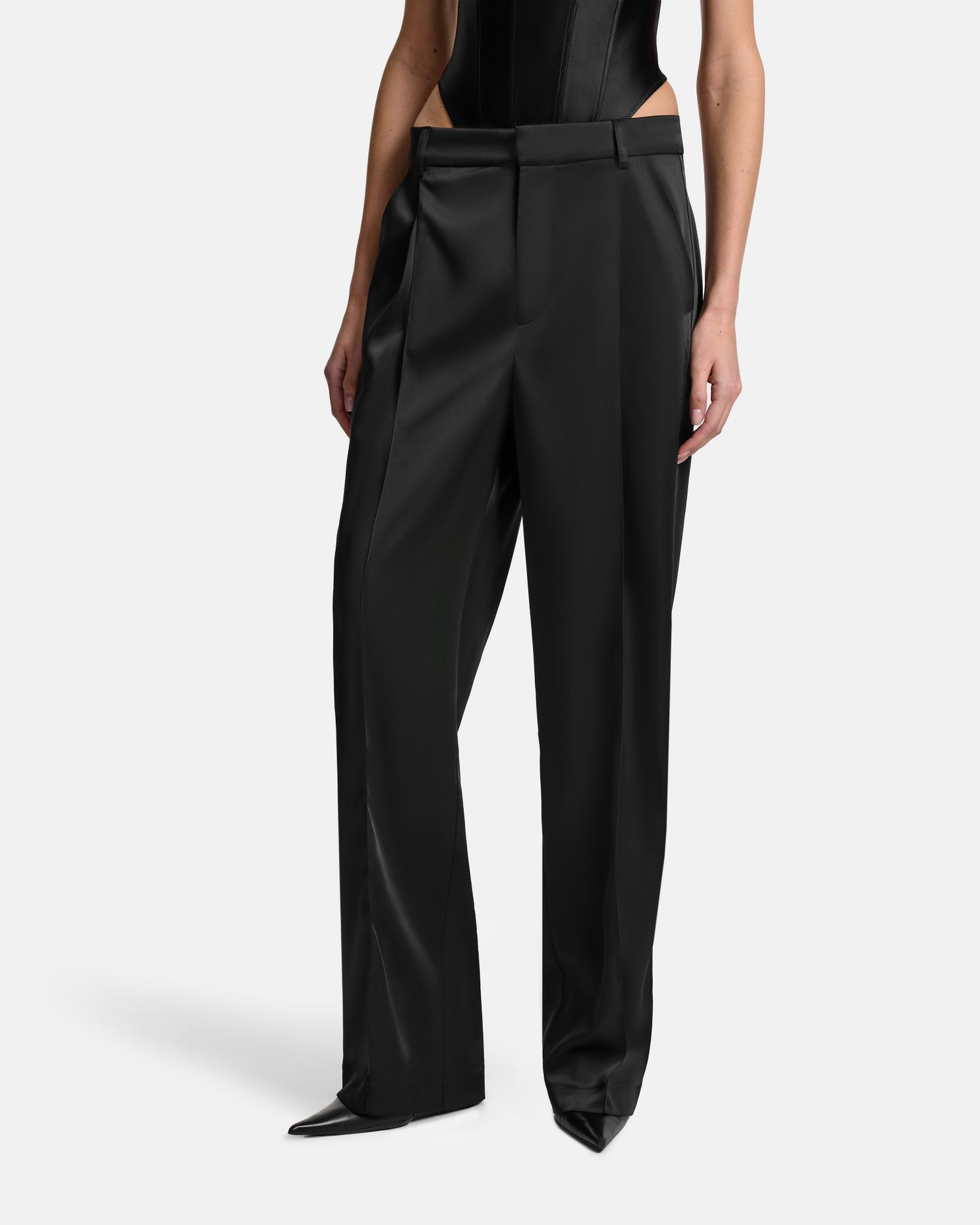 БРЮКИ С ЗАСТРОЧЕННЫМИ СТРЕЛКАМИ