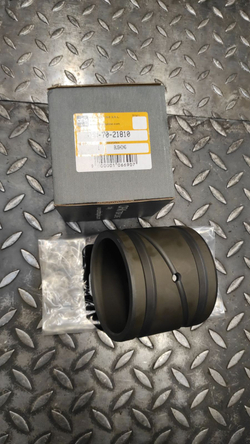 Втулка 423-70-21810