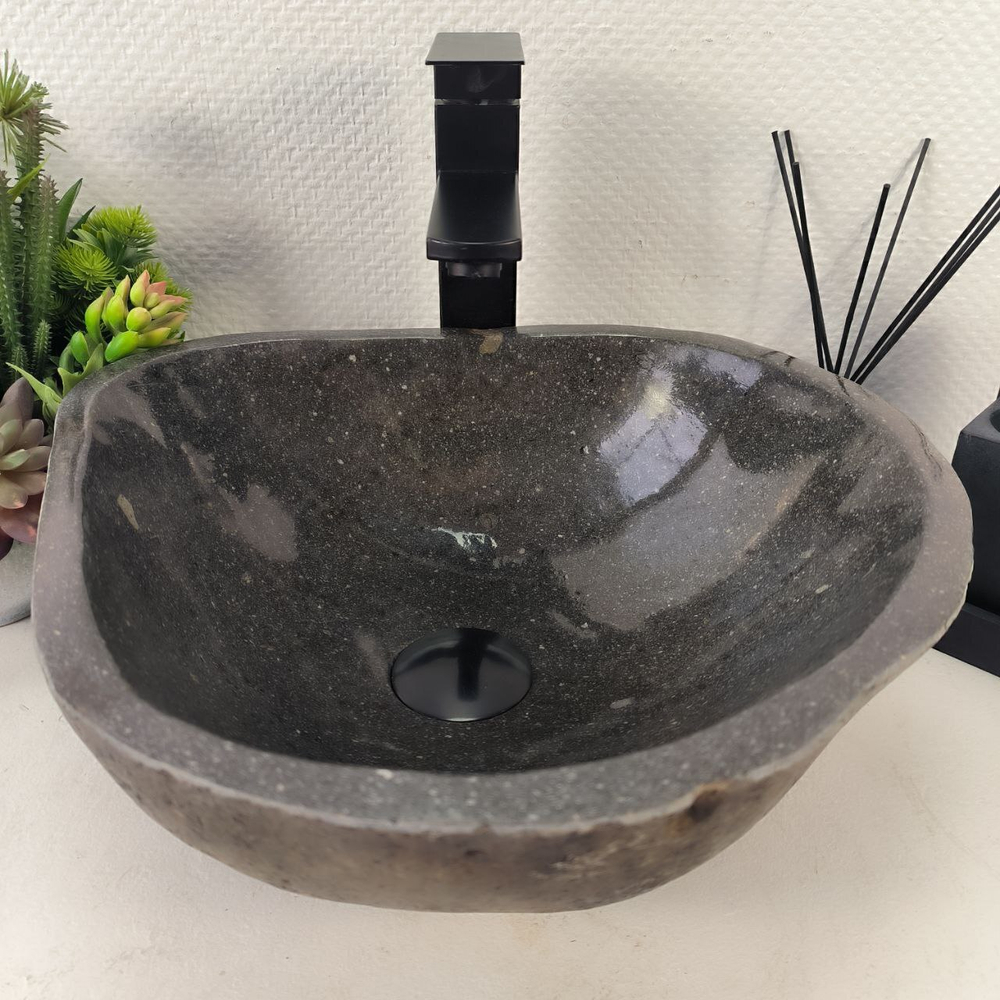 Раковина из речного камня RS-64997 38*35*15 0855