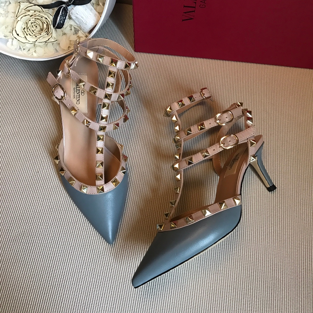 Valentino Rockstud Pumps 6.5 cm