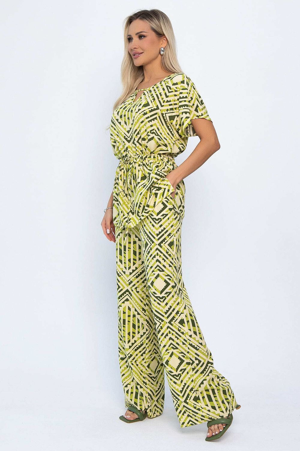 Костюм Аксиома успеха (зеленый) К13832-5М LT Collection