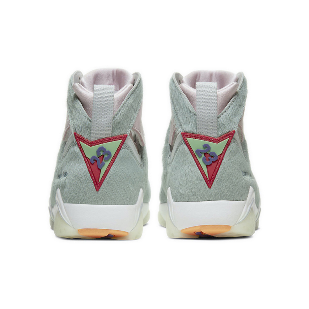 Кроссовки Air Jordan 7 Retro SE Hare 2.0