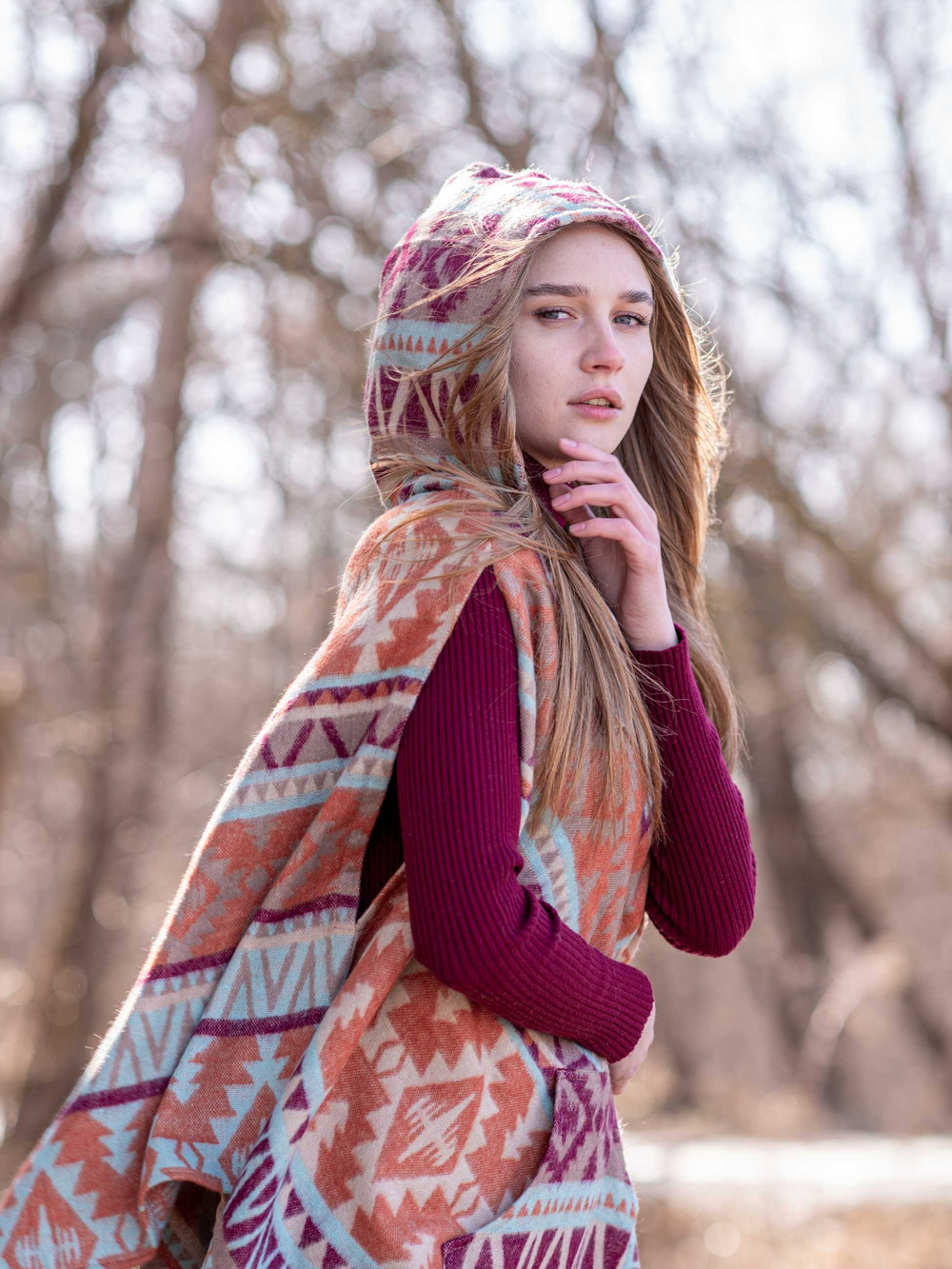 Пончо женское шерстяное с орнаментом