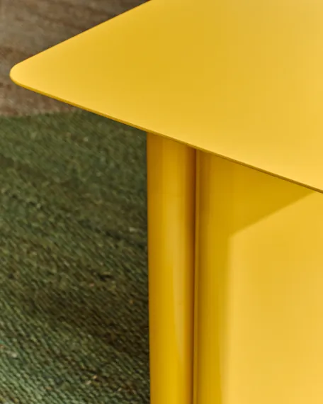 Журнальный столик Arvin 42x42х45 см, желтый металл