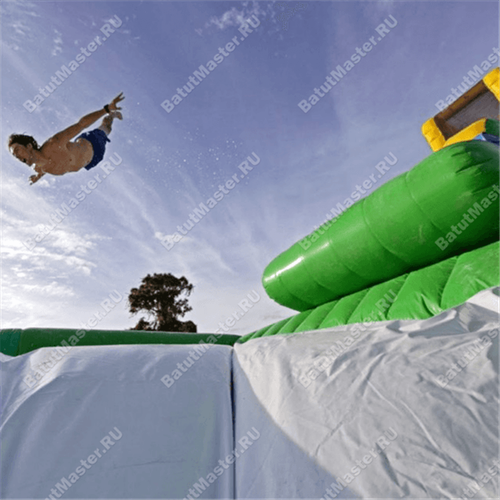 Надувная водная горка «Большой трамплин» 15*8*9 м