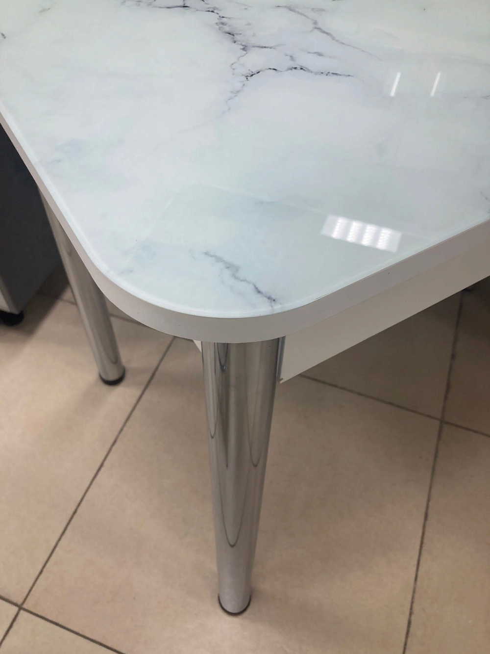 Стол стеклянный с фотопечатью (подстолье прямое нераздвижное белое )