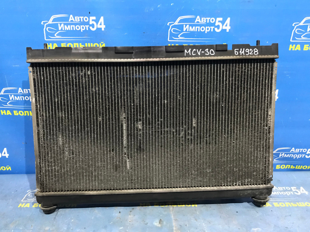 Радиатор двигателя TOYOTA WINDOM 2001-2006