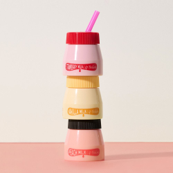 Welcos Kwailnara Strawberry Milk Lip Balm бальзам для губ с экстрактом клубники