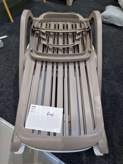 Шезлонг-лежак пластиковый Eden тортора Nardi Италия