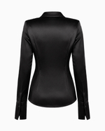 black shirt x Dilara