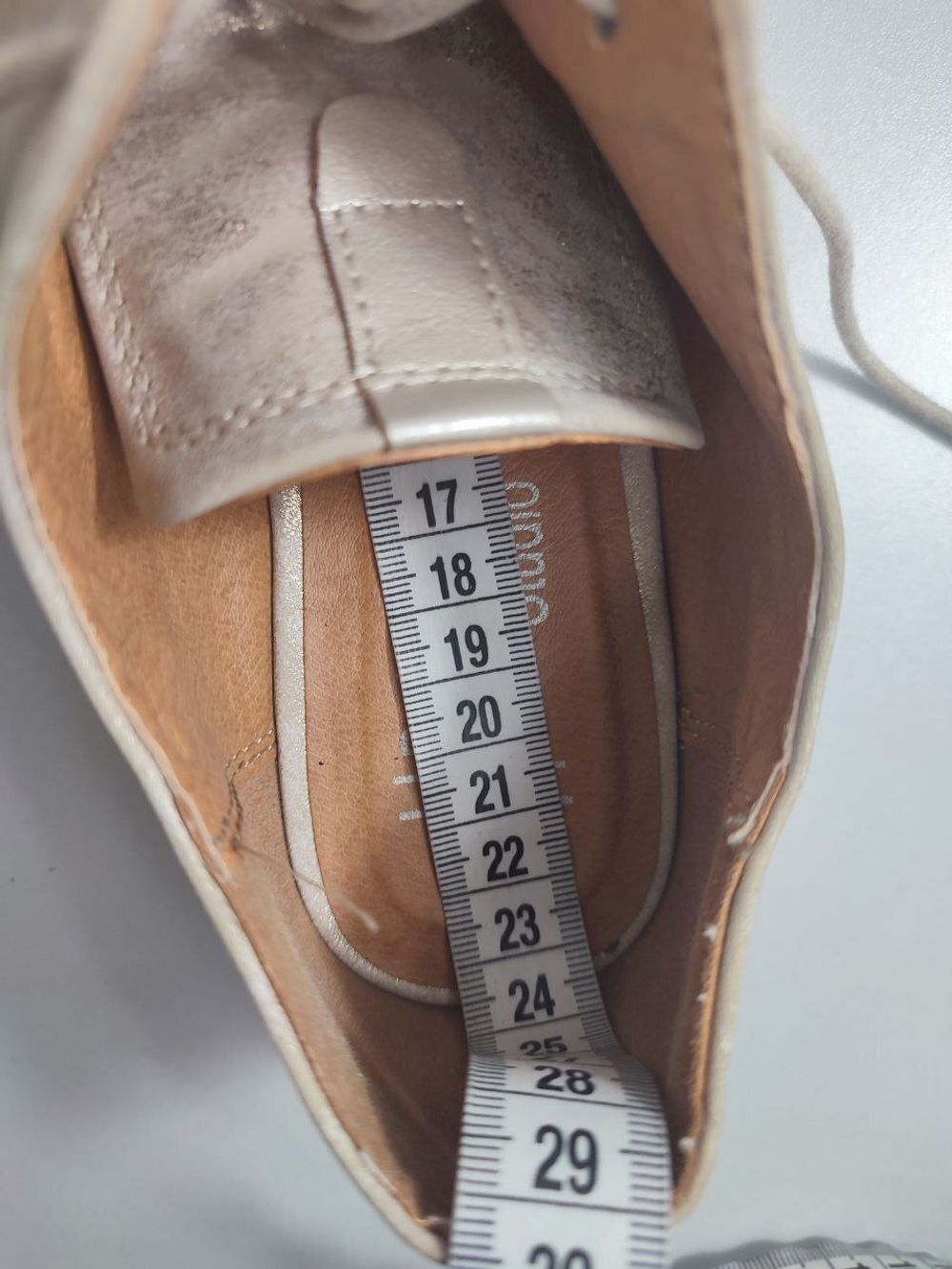 Ботинки модные 37 размер