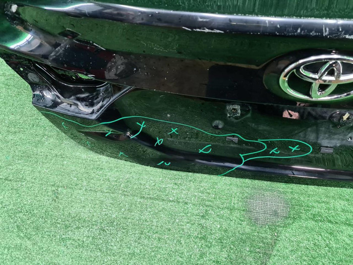 Крышка багажника Toyota Camry xv70 (2017-н.в.)