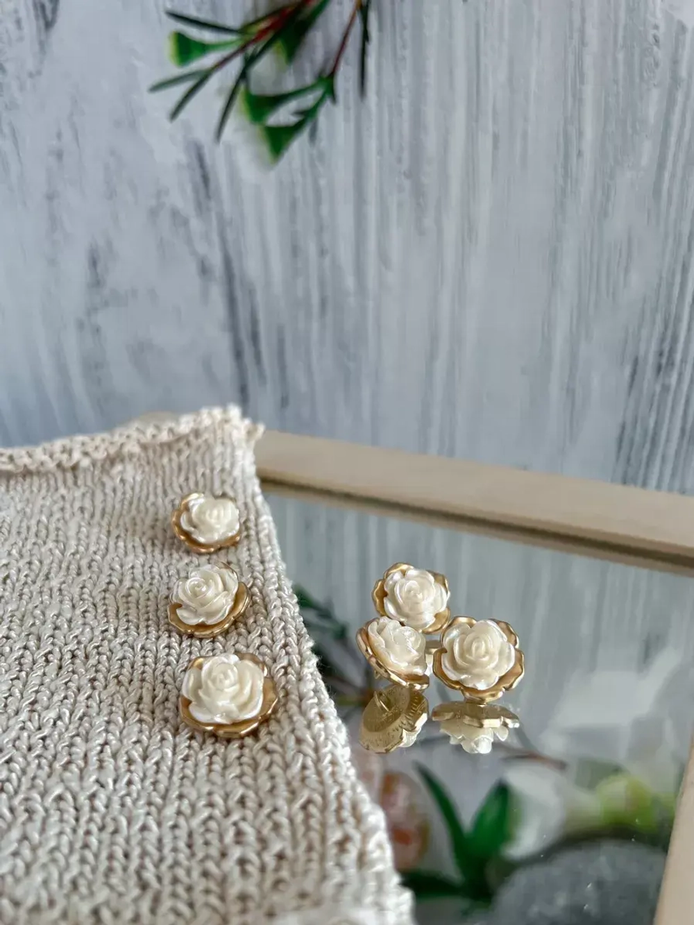 Декоративные металлические пуговицы Роза перла 18