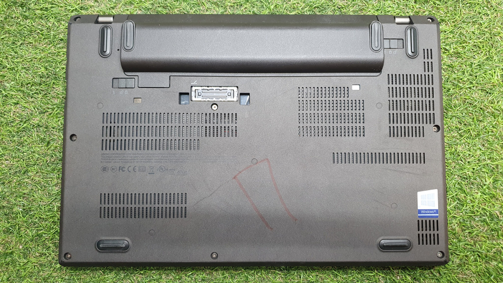 Ноутбук Lenovo i5-7/8Gb/FHD