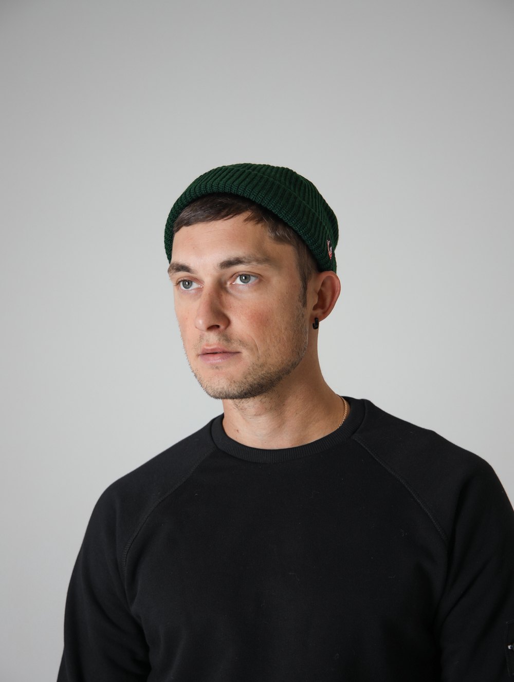 Шапка короткая зеленая Город Горький олень красный