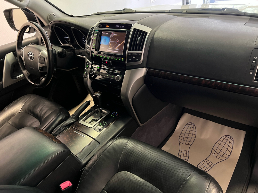 Toyota Land Cruiser, 2012 год