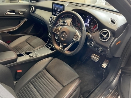 MERCEDES BENZ CLA CLASS CLA180 AMG STYLE 2019г.