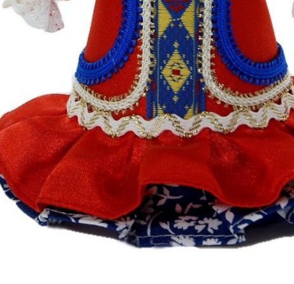 Кукла интерьерная Потешного промысла в Женском зимнем костюме.