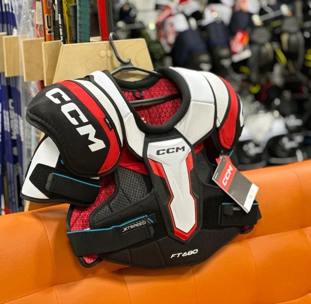 CCM JETSPEED FT680 SR M