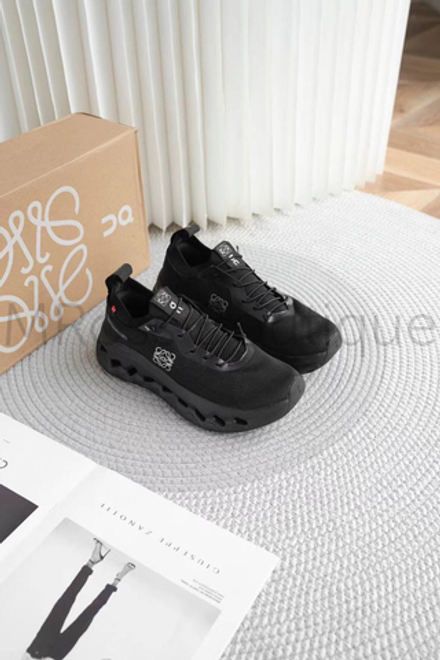 Кроссовки Loewe Cloudtilt женские черные на толстой подошве