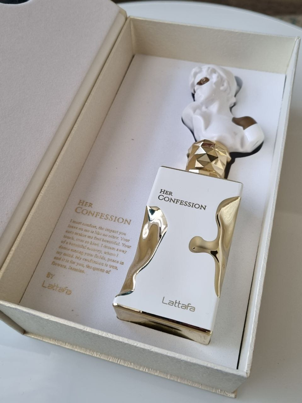 Lattafa Perfumes Her Confession, 100 ml (для женщин)