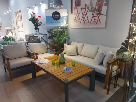 Комплект уличной мебели Elif из алюминия и дерева ироко, 2 кресла, диван и столик