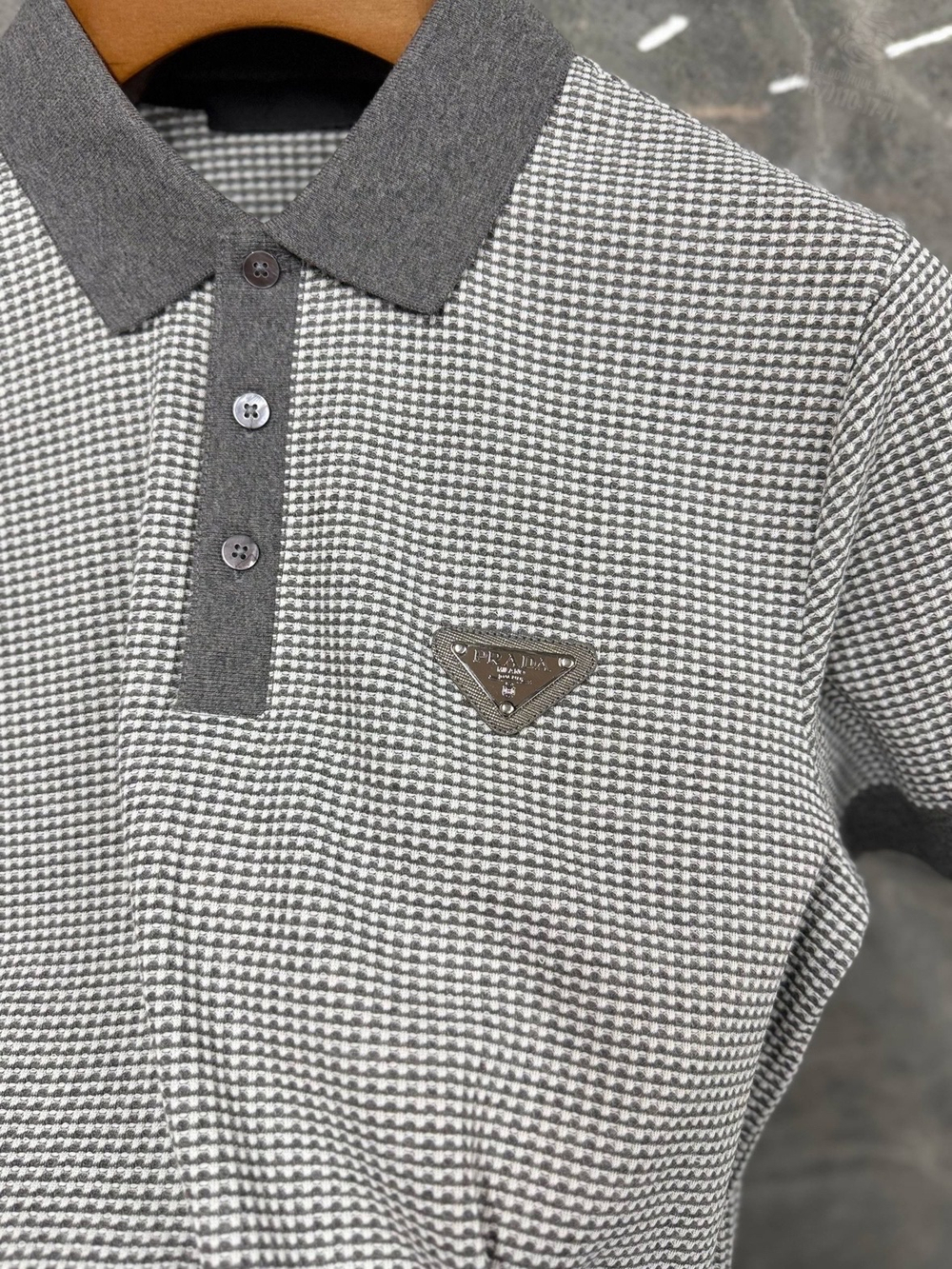 Поло Prada