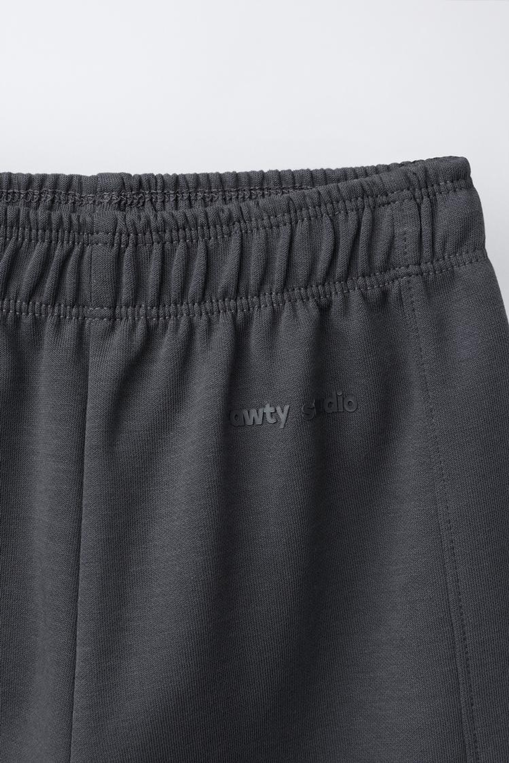 ZARA БРЮКИ WIDE LEG ИЗ ТКАНИ ИНТЕРЛОК С РЕЛЬЕФНОЙ НАДПИСЬЮ, ТЕМНЫЙ АНТРАЦИТ