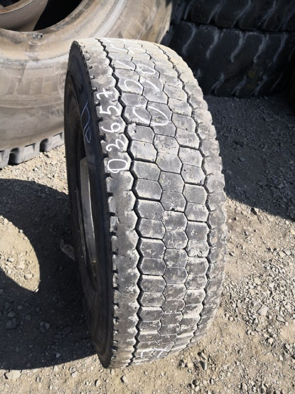 315/80R22.5 Kama NR201 шина б/у