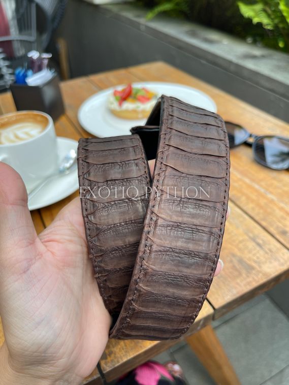 Ремень из кожи питона коричневого цвета AC-103