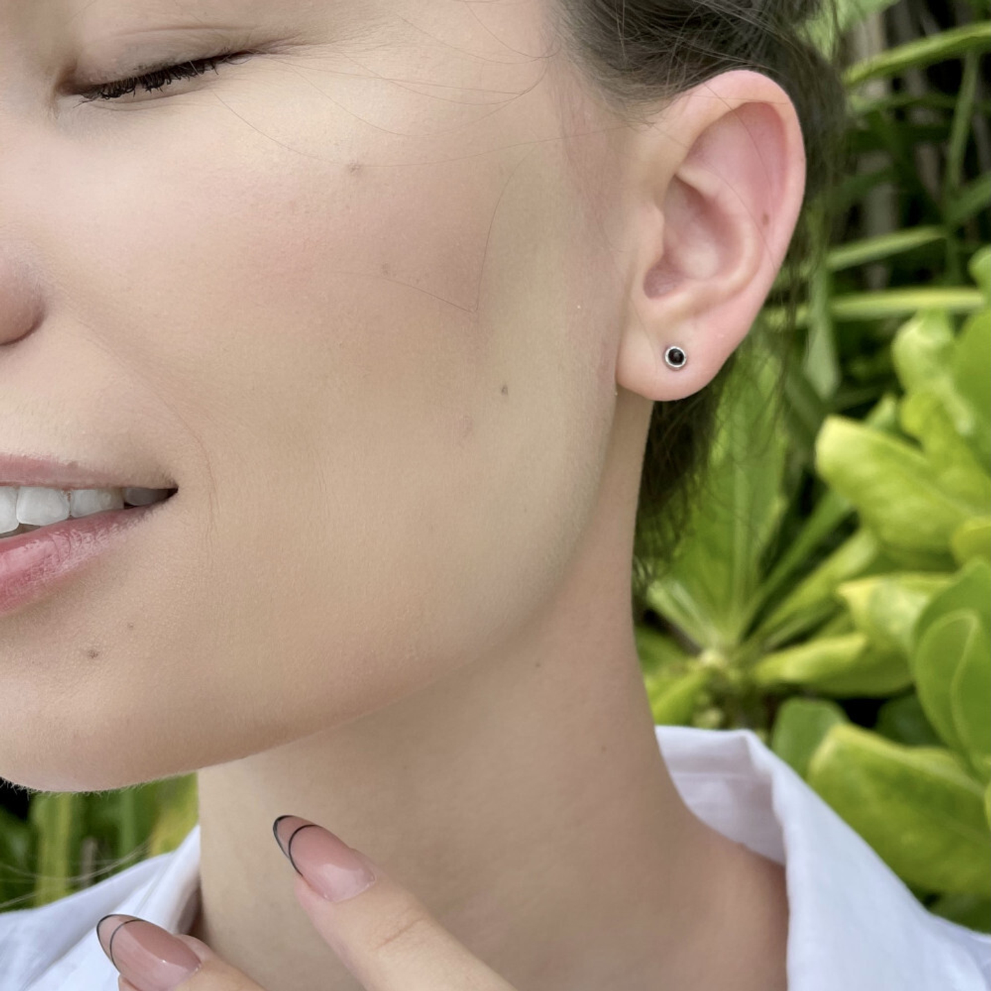 Серьги битые базовые мини с вишневым янтарем