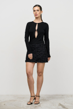 Боди с глубоким вырезом