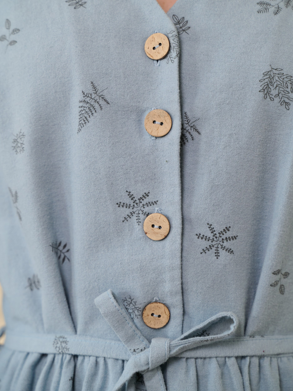 Платье с воротником длинное