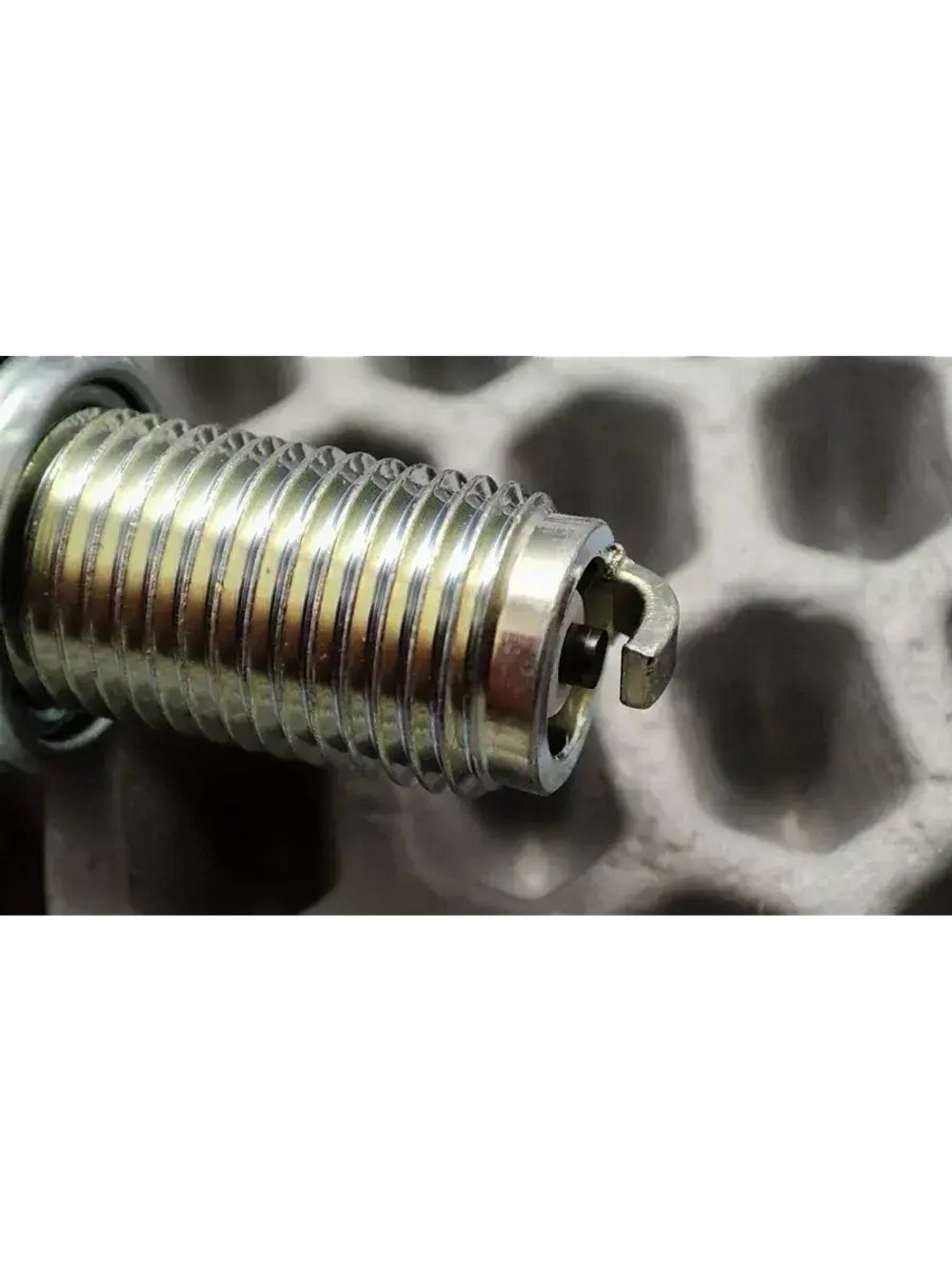 Свеча CR8E 1275