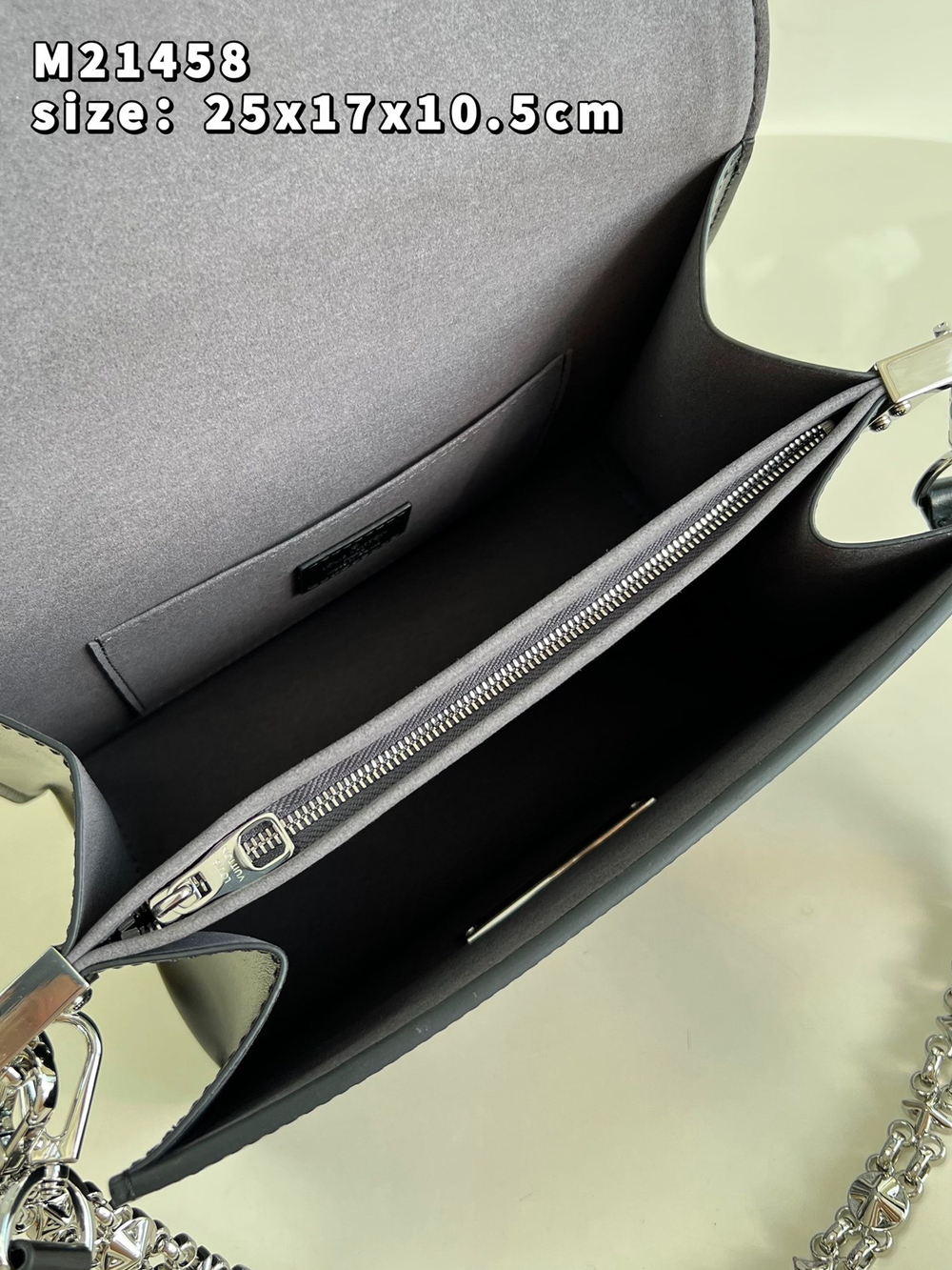 Louis Vuitton Dauphine MM
