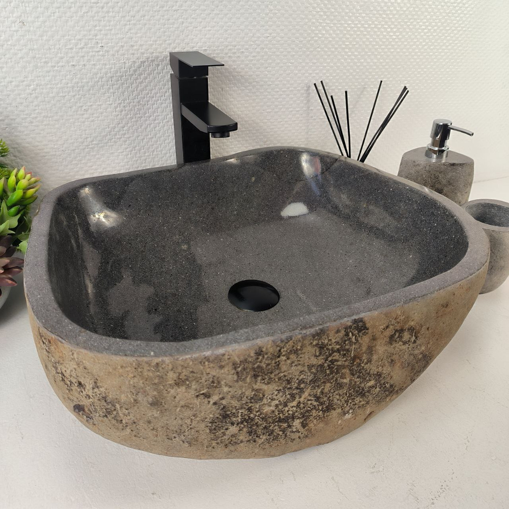 Раковина из речного камня RS-65472 48*43*16 0856