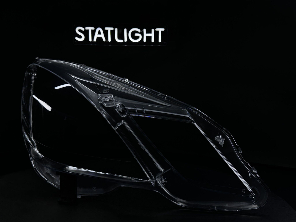 Правое стекло фары Mercedes W212 2009-2013
